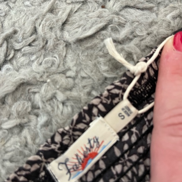 NWT Faherty floral blouse, size S - Picture 3 of 4